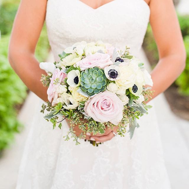 Top 10 Bridal Bouquets of 2015