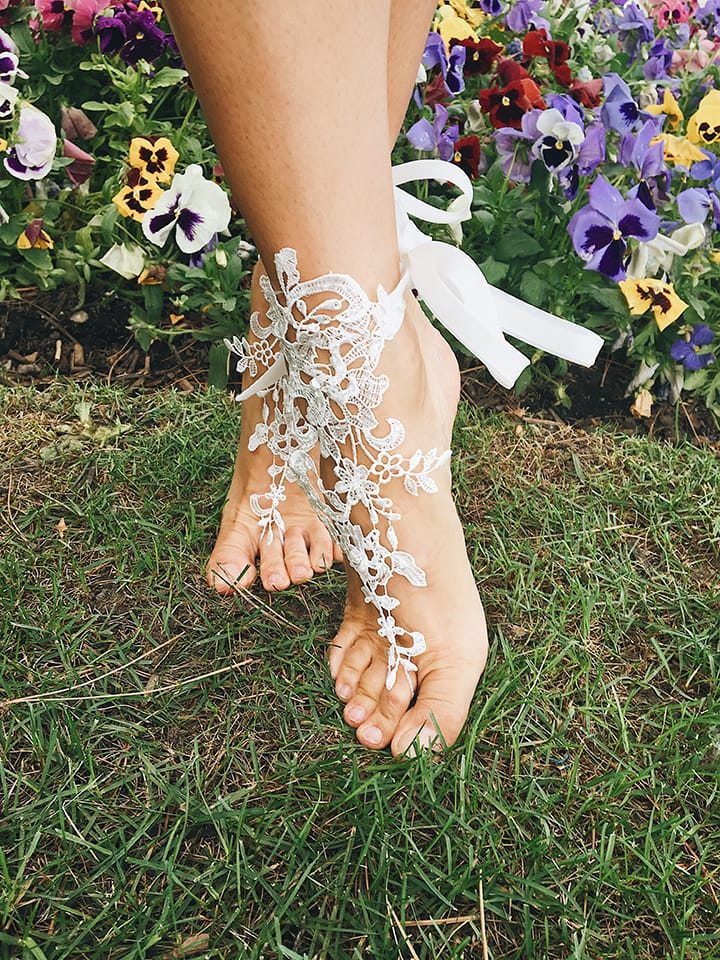 DIY Wedding Idea: Lace Chokers