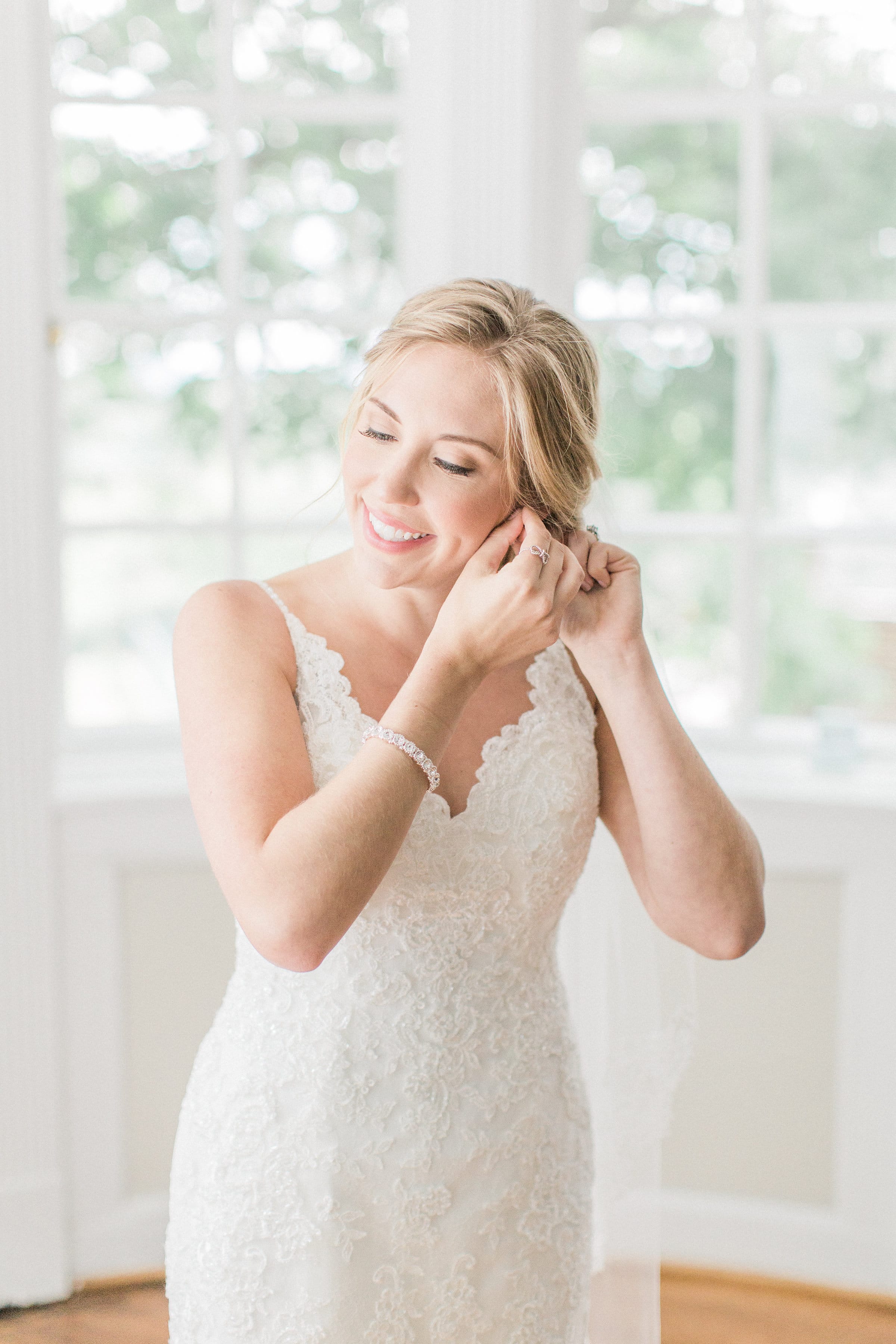 Real wedding Featuring Rebecca Ingram bride wearing Drew. This #rebeccabride had both parents walk her down the aisle!