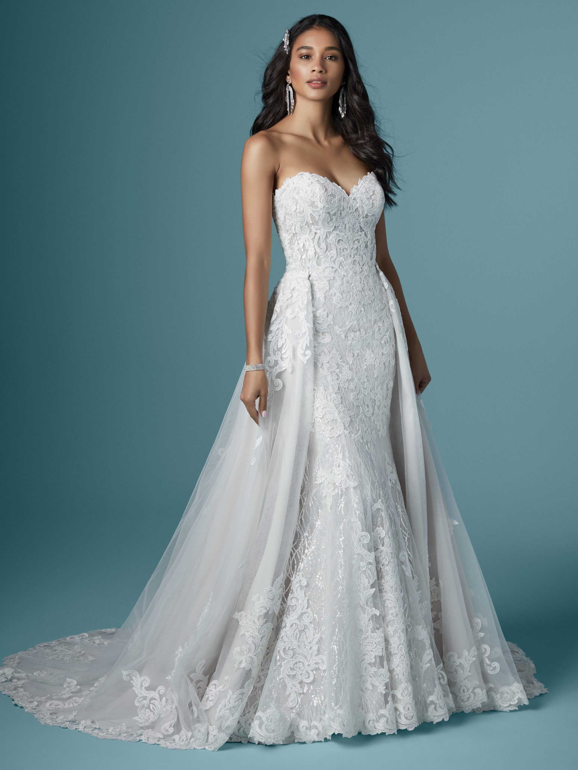 Personalizing a Strapless Wedding Dress A Step by Step Guide