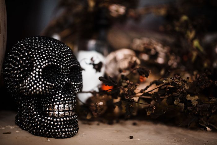 Black Skull Halloween Wedding Idea
