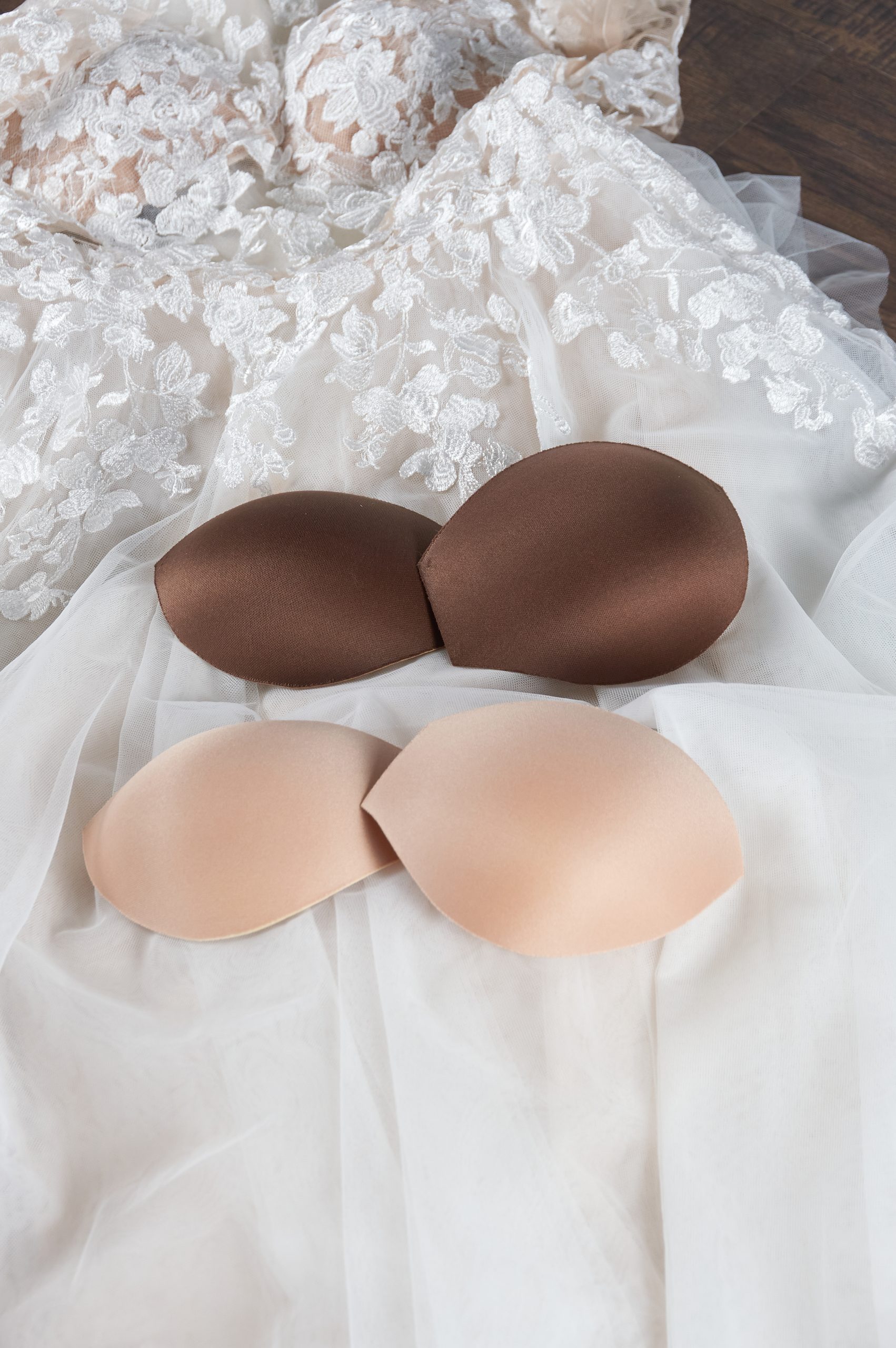 Robe de mariée Maggie Sottero Couleurs de bonnet de soutien-gorge de nude clair à nude foncé