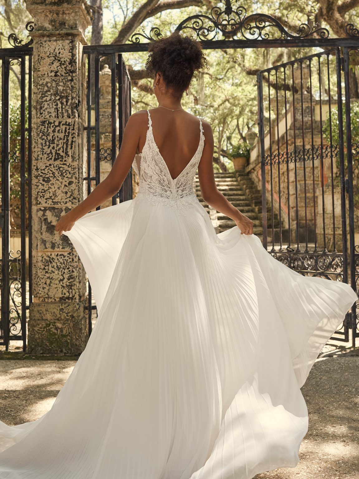 How to Get Wrinkles Out of a Chiffon Wedding Dress