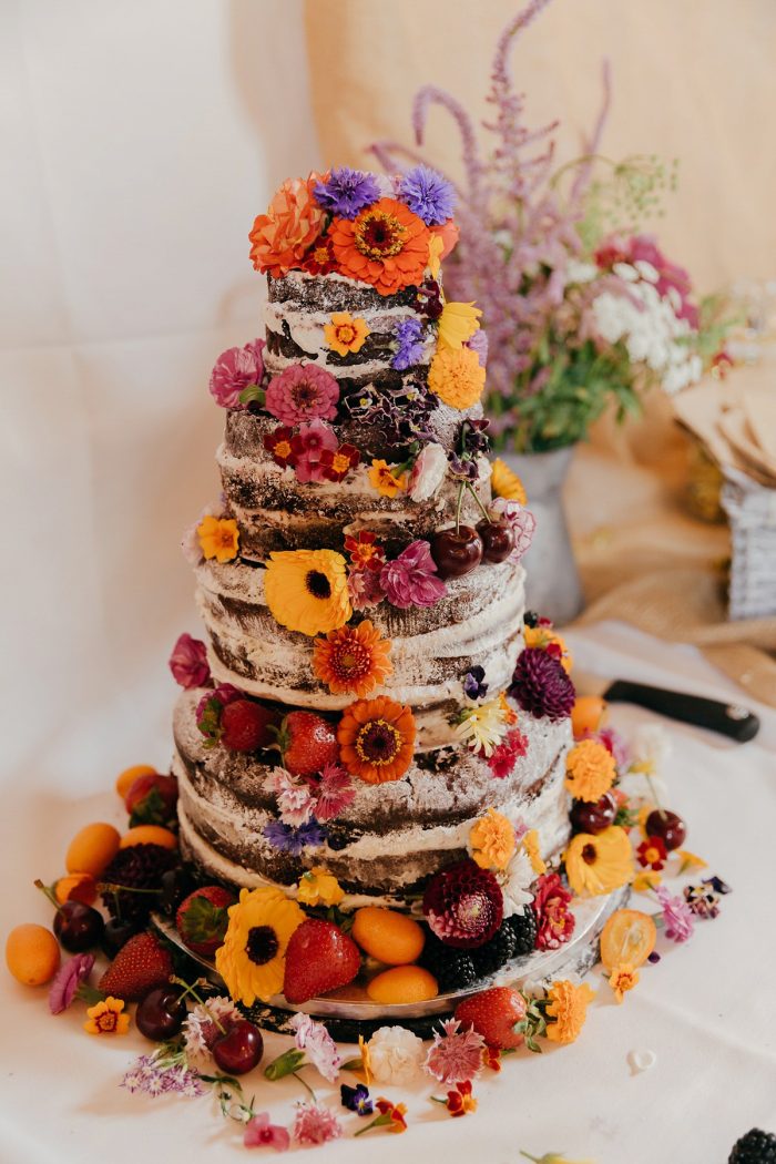 Photo of Floral Cottagecore Wedding Cake 