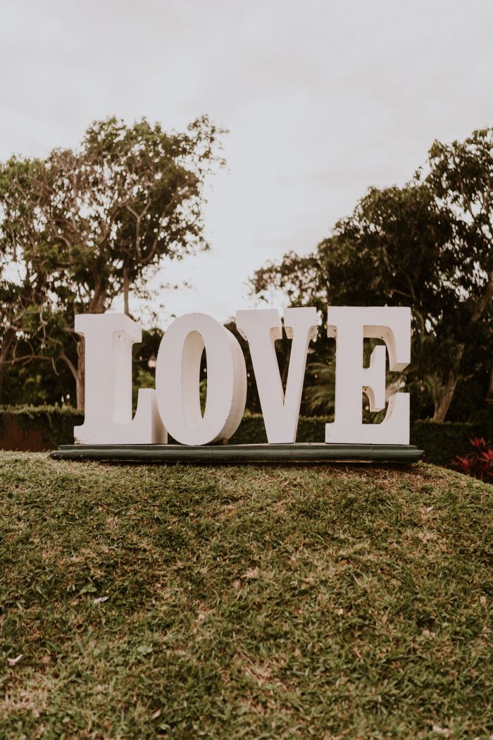 LOVE Sign for Outdoor Wedding Idea