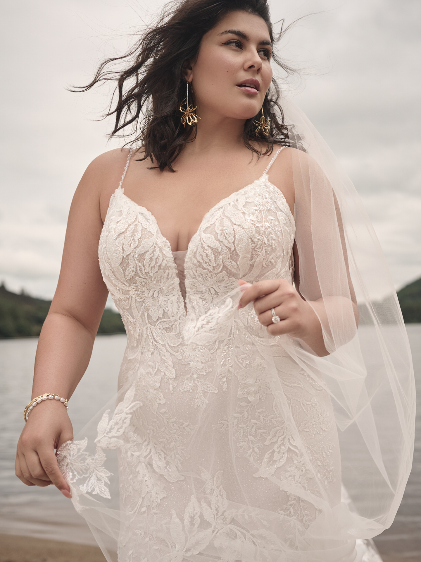 Plus Size Bride In Mermaid Wedding Dress Called Dove By Sottero And Midgley