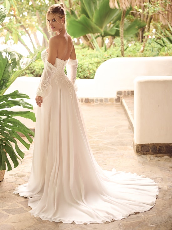 Bride wearing Dagney by Rebecca Ingram