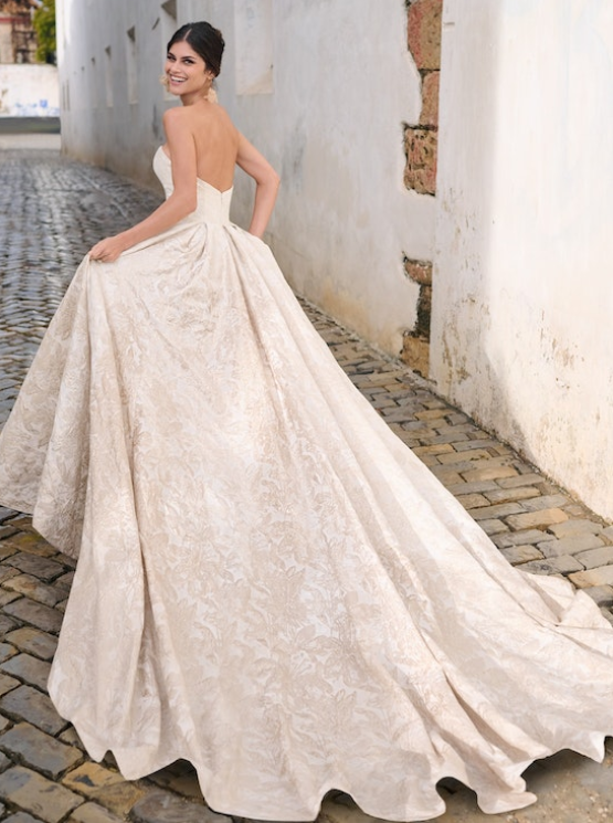 Bride wearing Cyprus by Sottero and Midgley