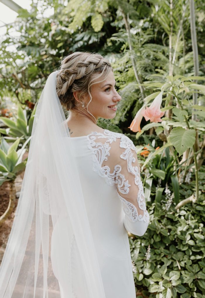 Bride wearing Bethany by Rebecca Ingram