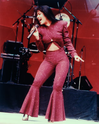 Hispanic Celebrities: Selena Quintanilla