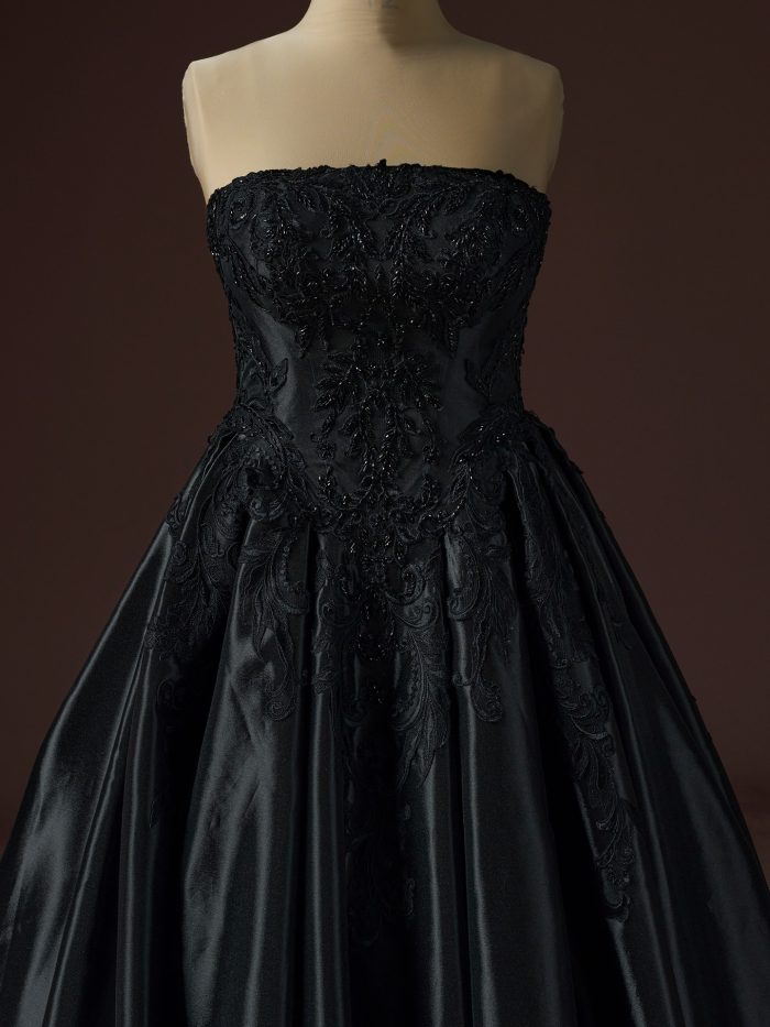 black long slit dress Black Satin A-Line High Slit Strapless Sweetheart Long Prom Dresses